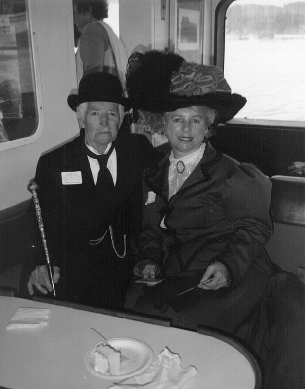 1906_Earthqualke_Ferry